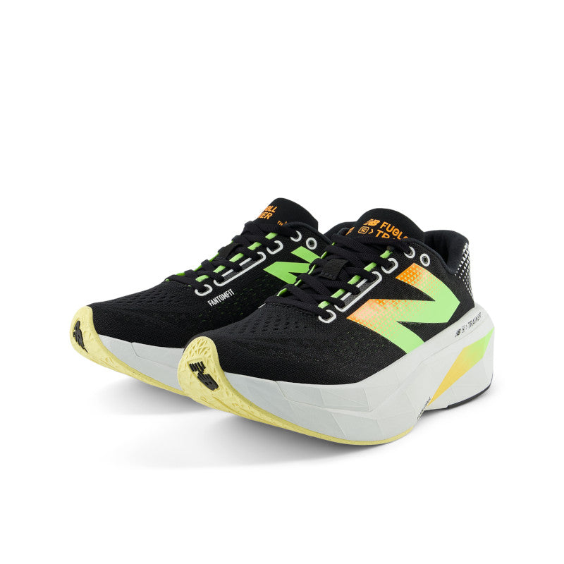 Womens New Balance FuelCell SC Trainer V4